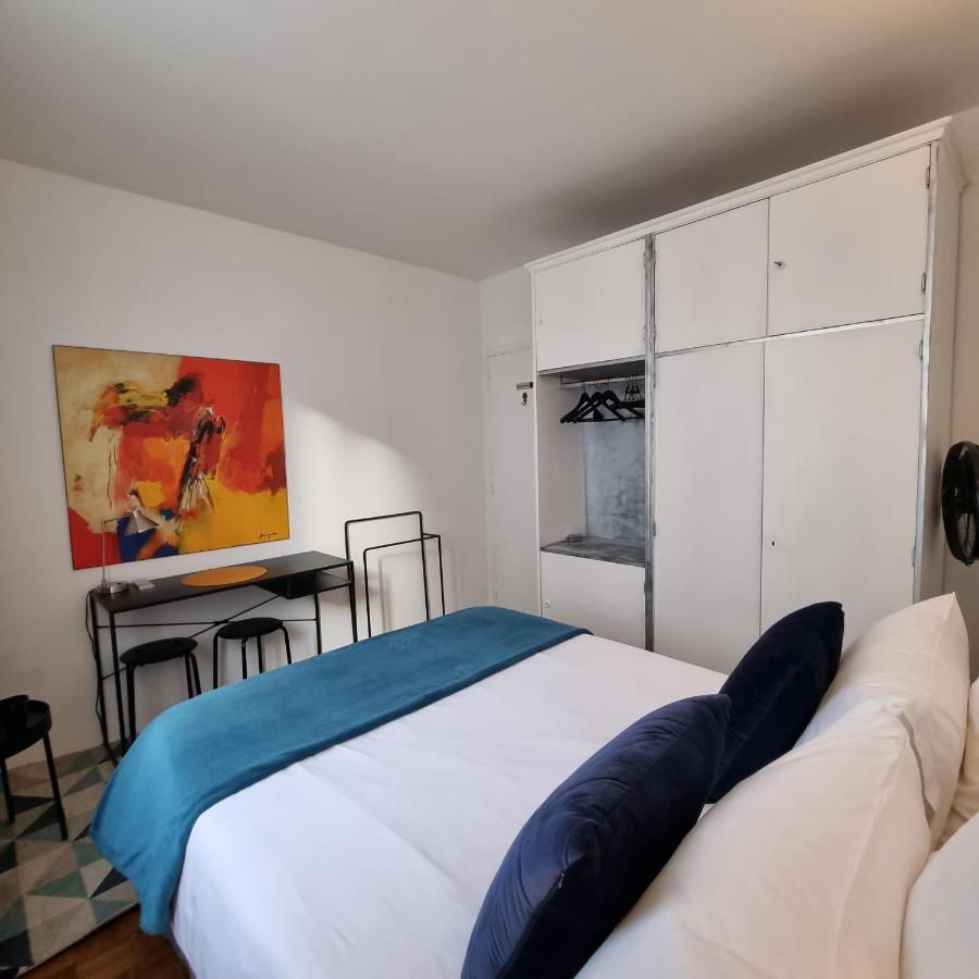 Double Bed Room Homestay Shared Accommodation Paris Exterior photo